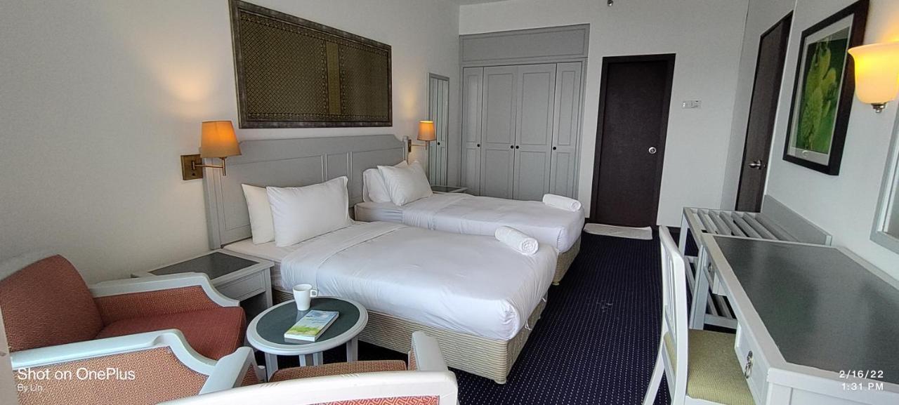 Sea View Paradise Apartment ทานจุงบุงาห์ ภายนอก รูปภาพ
